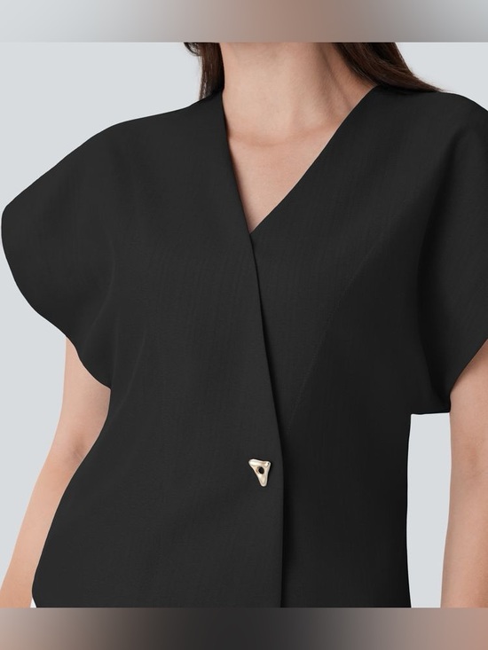 HALARA Crossover V-Neck Batwing Sleeve Snap Work Top Black XS NWT - Picture 3 of 4